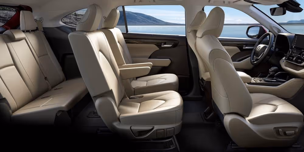 2020 Toyota Highlander Interior 2.50.41 PM.jpg