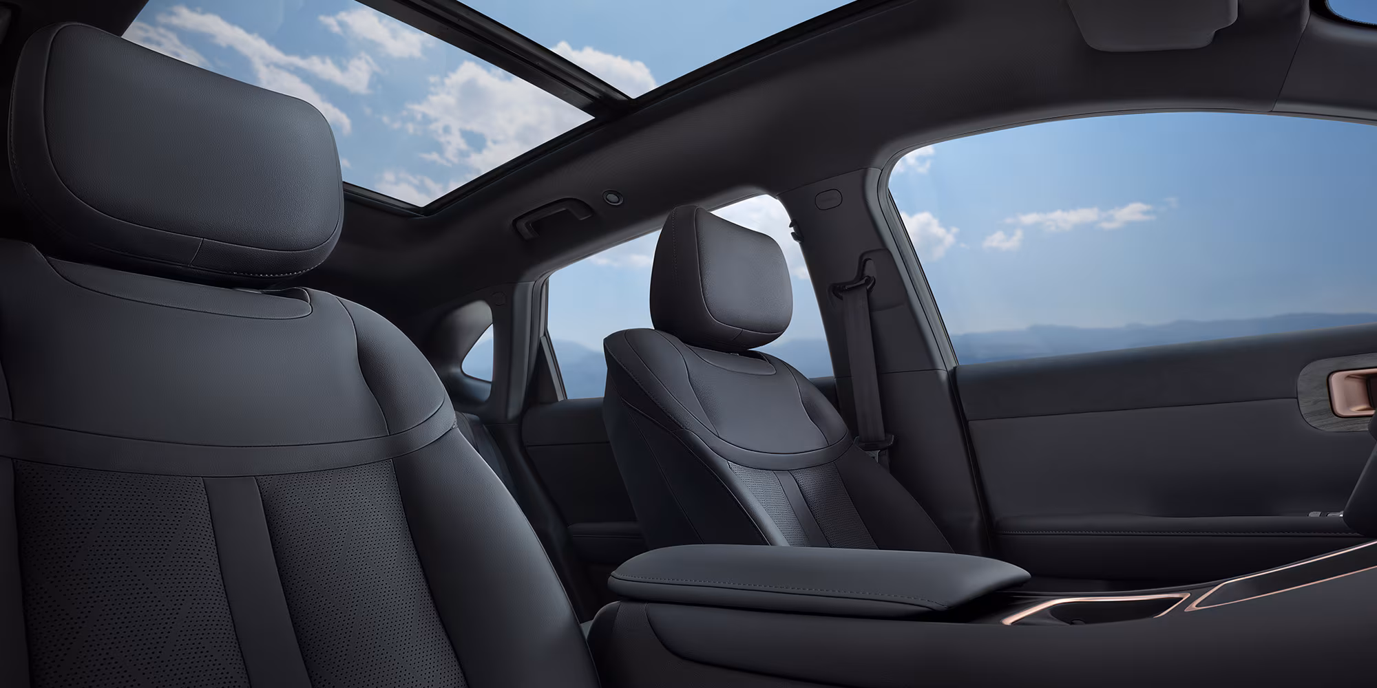 19 2026 captiva phev gal techo int.jpg