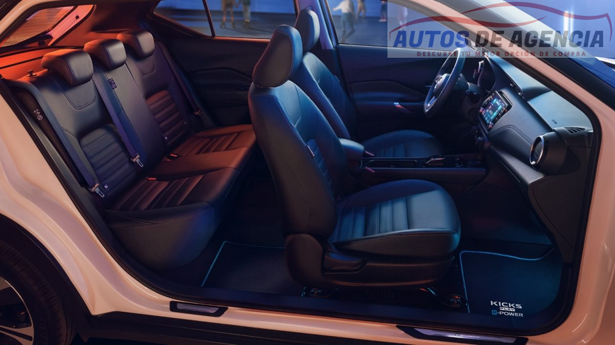 Nissan 2026 kicks play e power platinum blanco bitono negro interior diseno asientos.jpg.ximg.l 12 m.smart